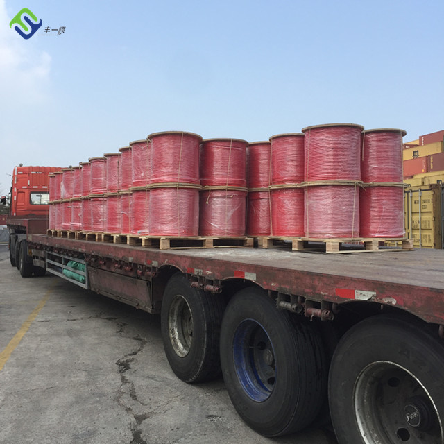 चढ़ाई जाल के लिए 16 मिमी 6 स्ट्रैंड पीईटी या पीपी आउटडोर संयोजन खेल मैदान रस्सी 18