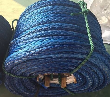संक्षारक प्रतिरोधी क्रूज शिप मूरिंग लाइन्स Uhmwpe 29mm 8 स्ट्रैंड मूरिंग रोप